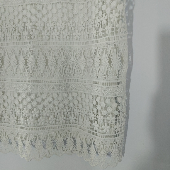 Michel Studio White Lace Layered Tank - Picture 3 of 9